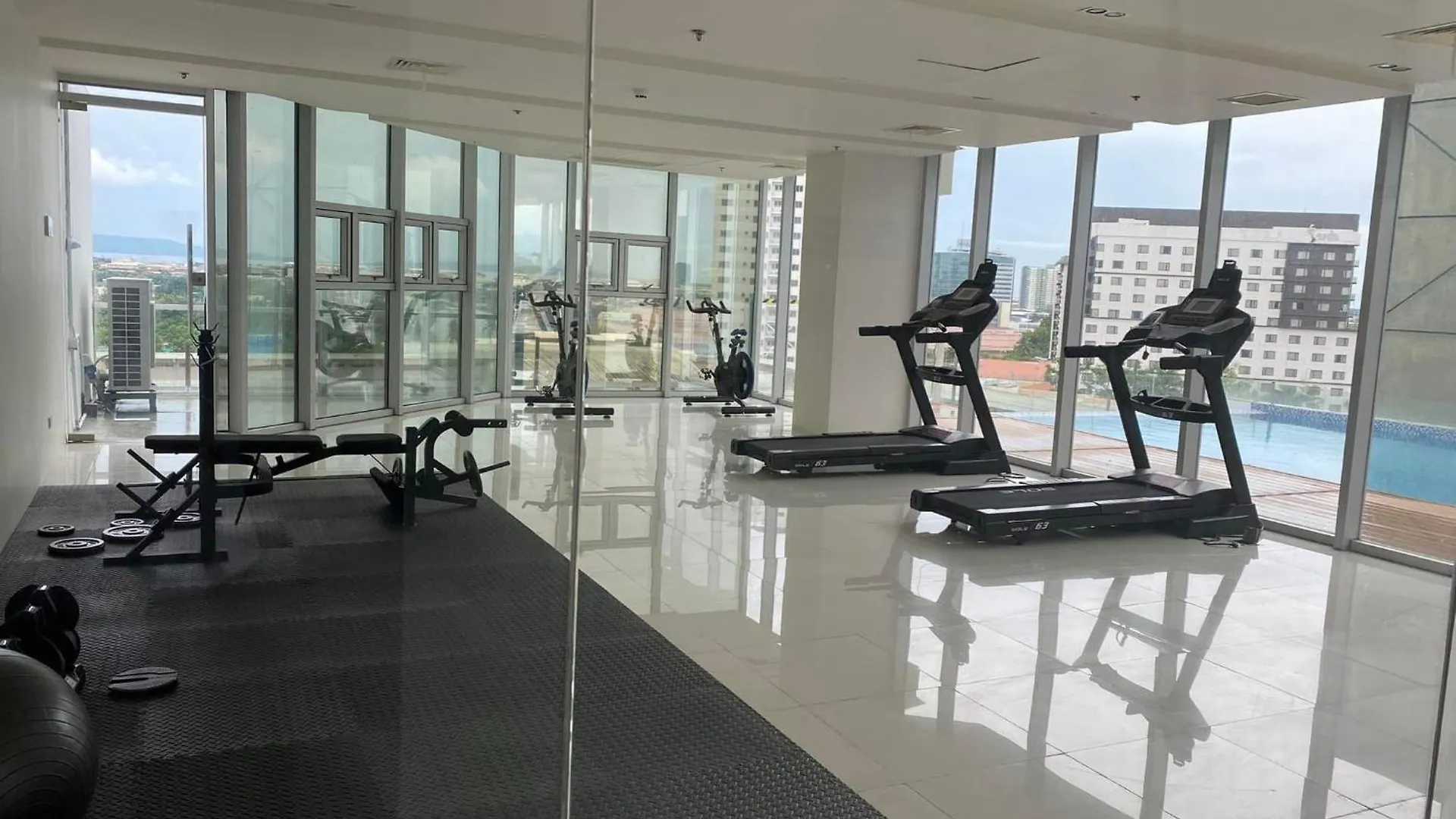 Lägenhetshotell Inspiria Condominium Casa De Belladam Davao City